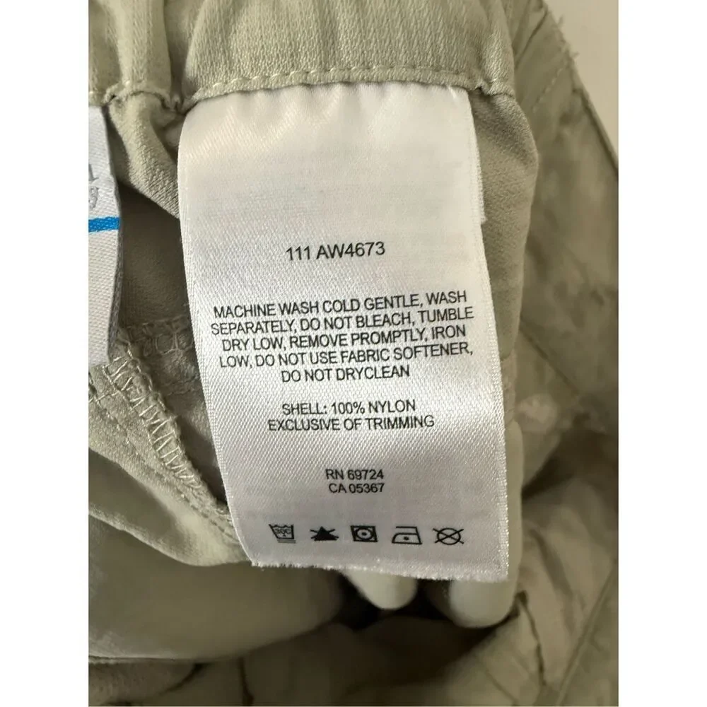 Columbia Shorts Beige Women’s 22W  Cargo Lightweight Outdoor Hiking 6” inseam Pa